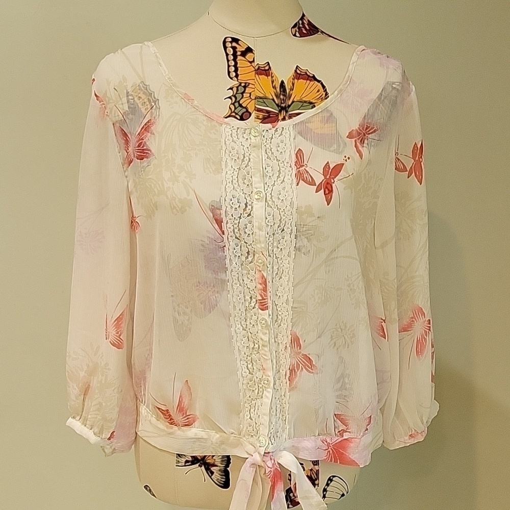 EXPRESS sheer butterfly 🦋 top with lace. Size is Medium.